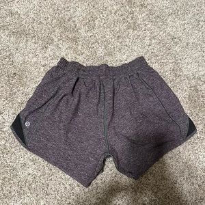 Lululemon Hotty Hot Low Rise Lined Short 4”